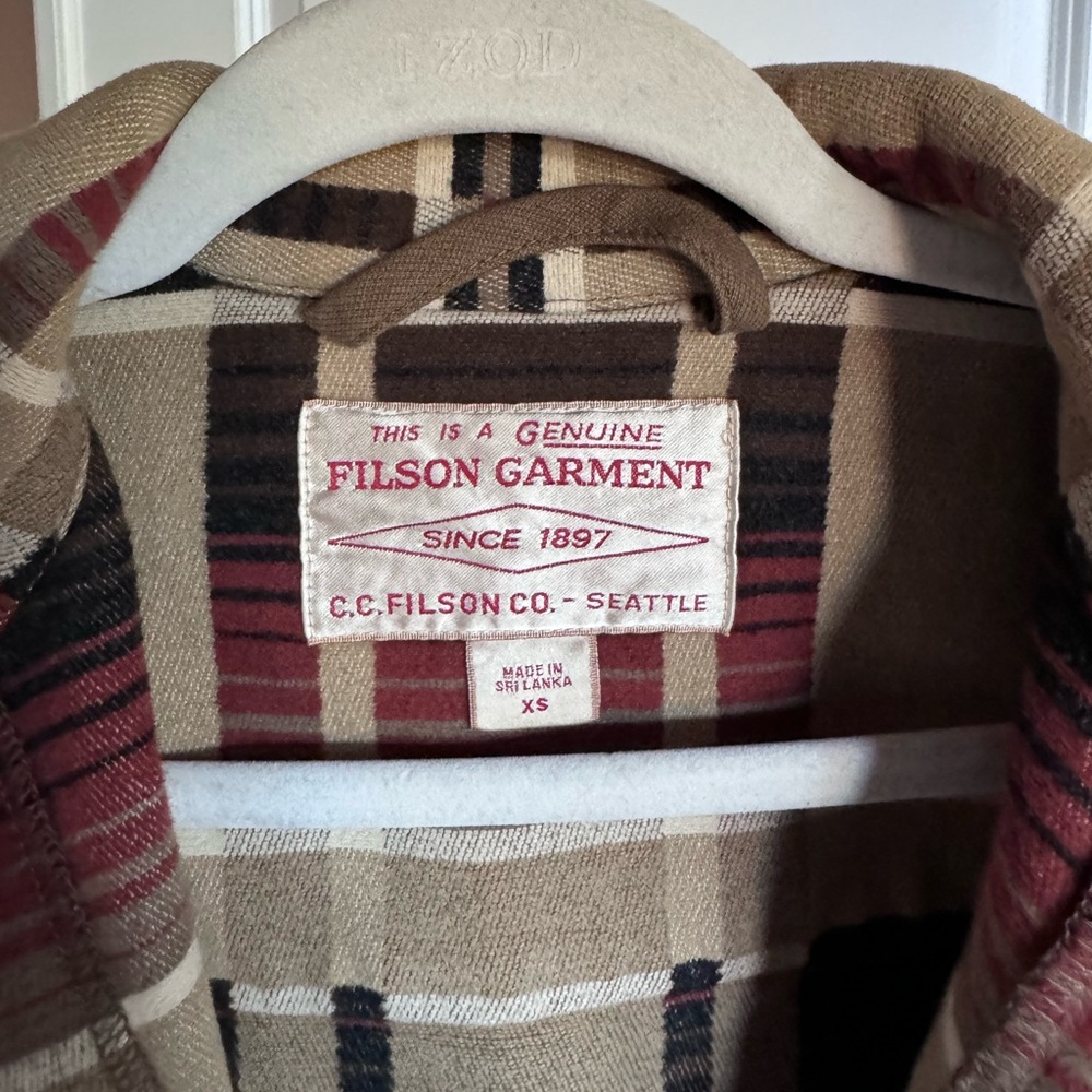 Filson Women’s Jacket - Picture 2 of 3